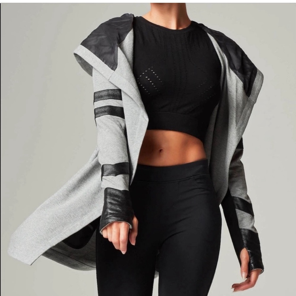 Blanc Noir Maitri Traveler Jacket Gray Hooded Cardigan Small Athleisure